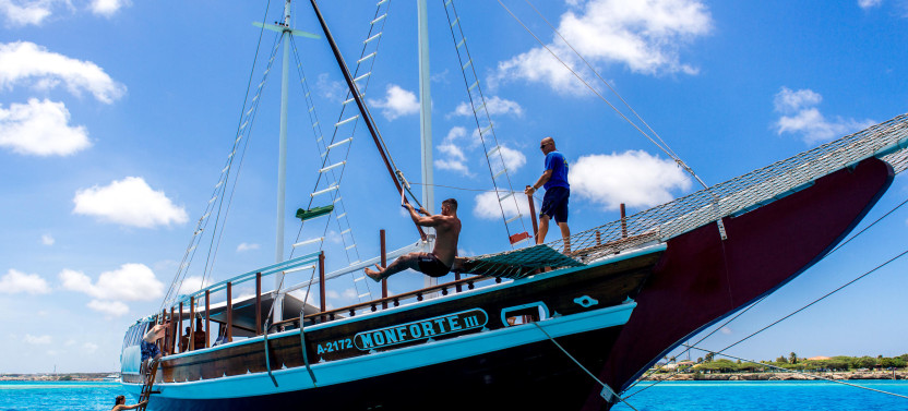 Spanish Lagoon Sailing and Snorkeling Cruise with Kayaking and Fresh Lunch