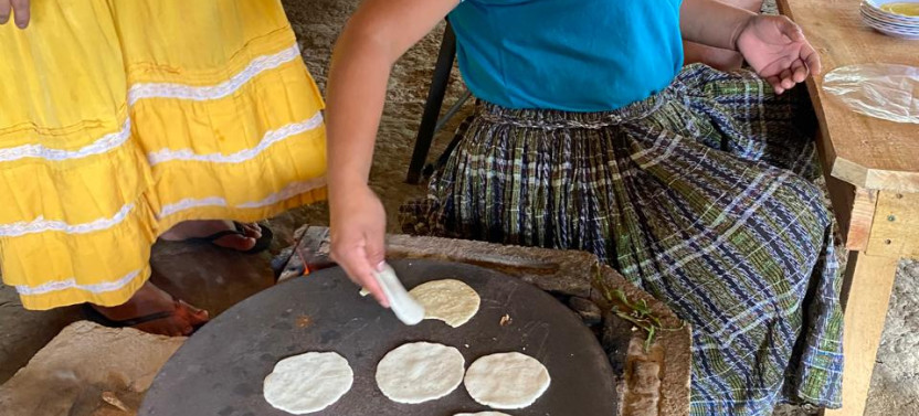 Living Maya Experience: Cook, Learn & Create Art with a Maya Family
