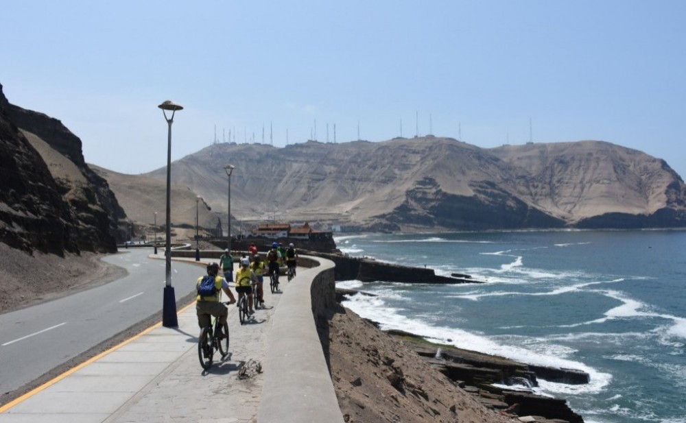 Small Group Lima Coast Biking Tour