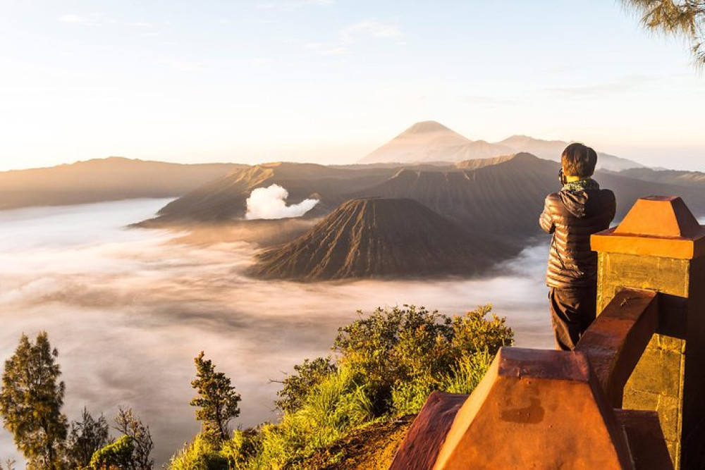 3-Day Mount Bromo Sunrise & Blue Fire Ijen Crater Tour from Bali