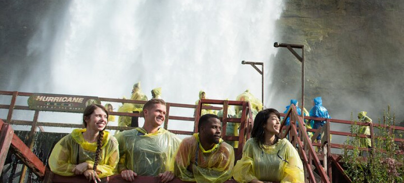 Niagara Falls Usa: Maid Of The Mist and Cave Adventure