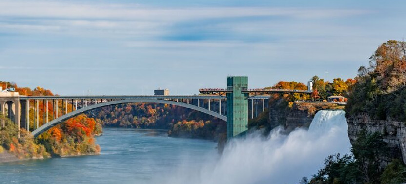 Niagara Falls Express Tour With Maid Of The Mist And Trolley Tickets