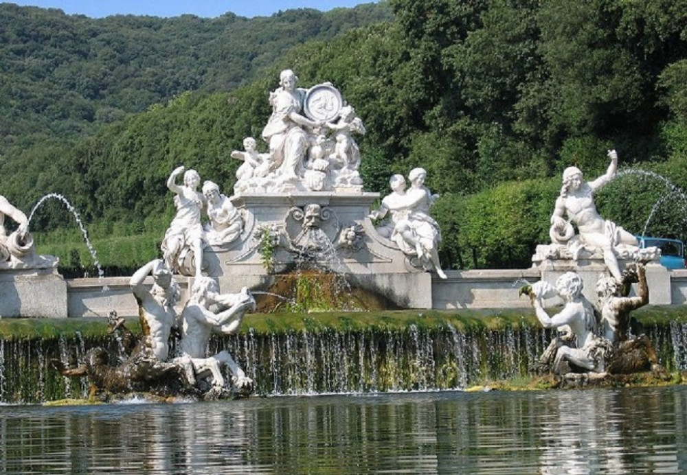 Private Day Trip: Caserta Royal Palace & Park and Panoramic Naples