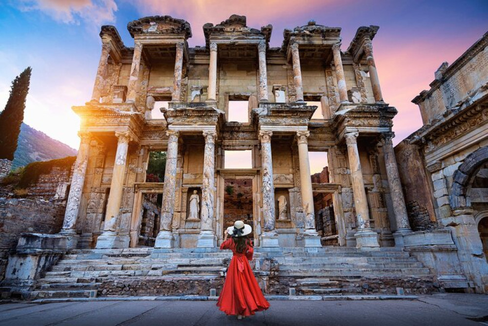 Private Ephesus Shore Excursion with Village Turkish Breakfast in Kusadasi