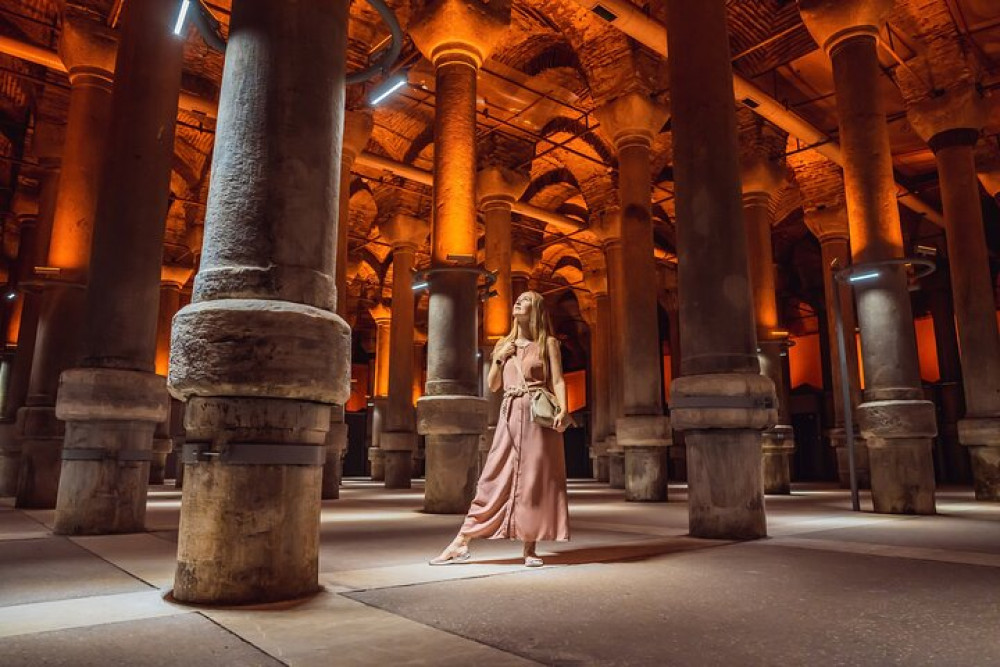 Unveil Istanbul's Landmarks: Hagia Sophia, Blue Mosque & Cistern Tour