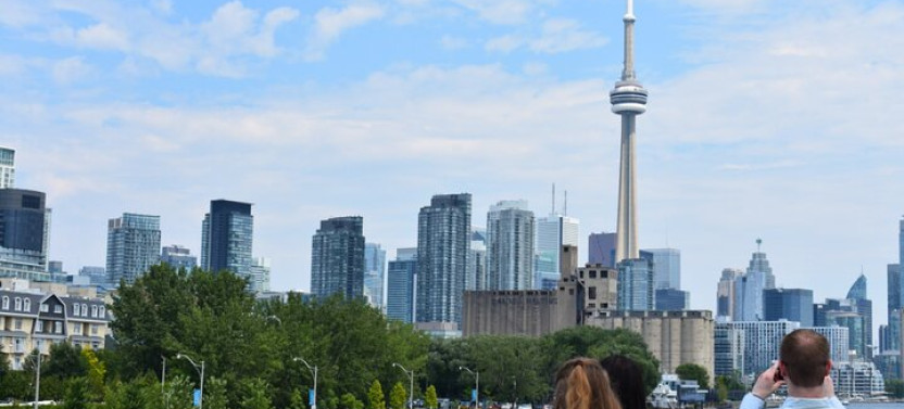 Private Toronto City Tour with Boat and CN Tower