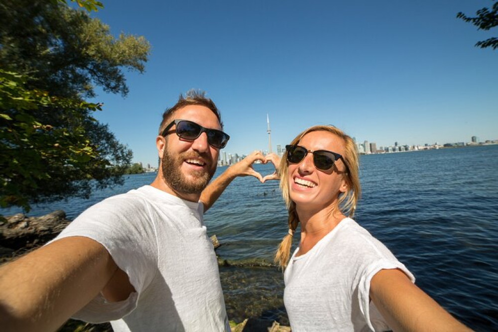 Private Toronto City Tour with Boat and CN Tower