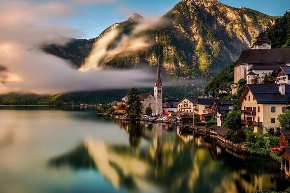 Schloss Ort , Hallstatt, and Salzburg Private Day Trip From Vienna