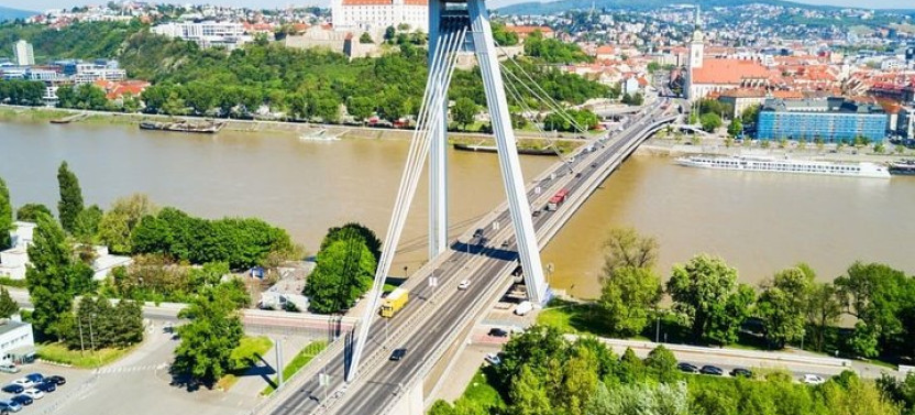 Private Tour to Bratislava And Devin Castle From Vienna