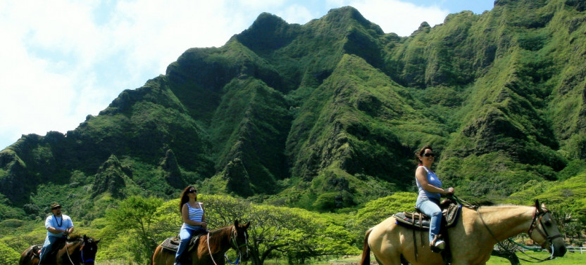 Kualoa Ranch Horseback Walking Tours