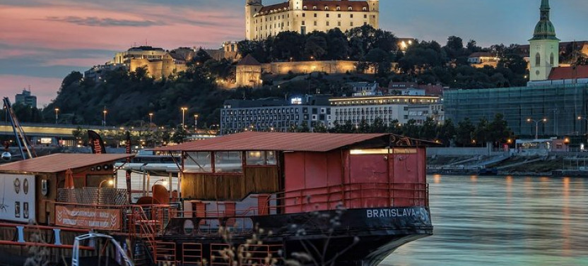 Private Tour Of Bratislava From Vienna