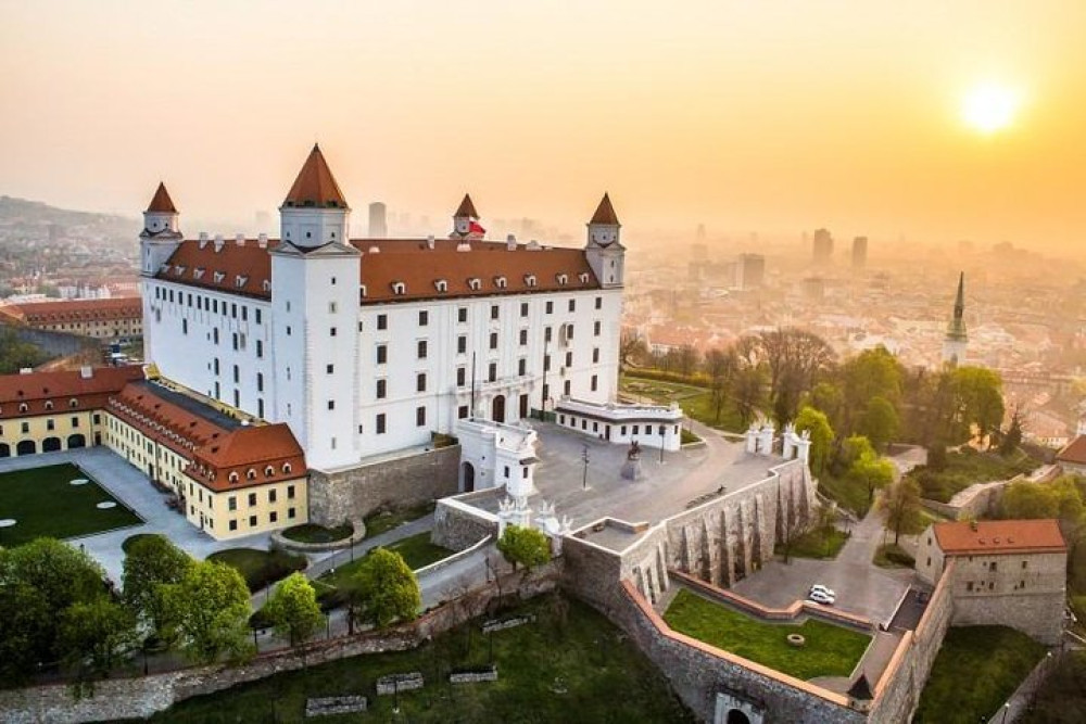 Private Tour Of Bratislava From Vienna