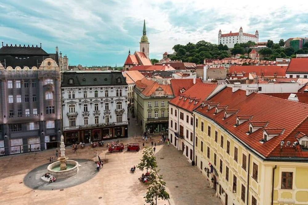 Private Tour Of Bratislava From Vienna