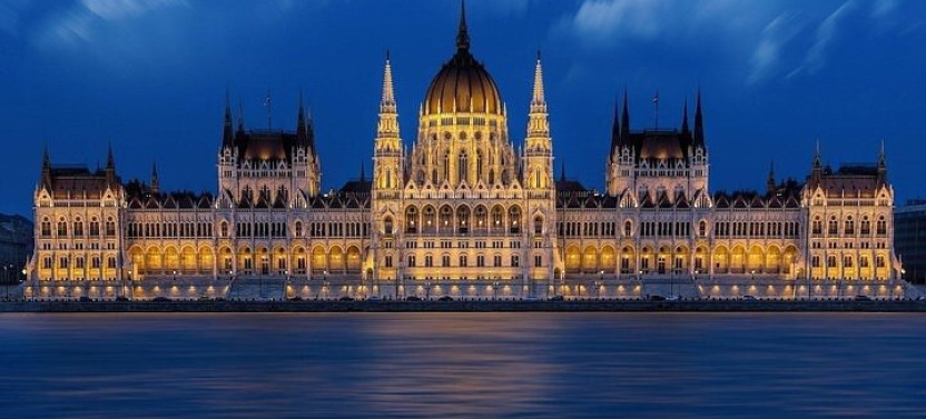 Private Day Tour to Budapest And Bratislava From Vienna