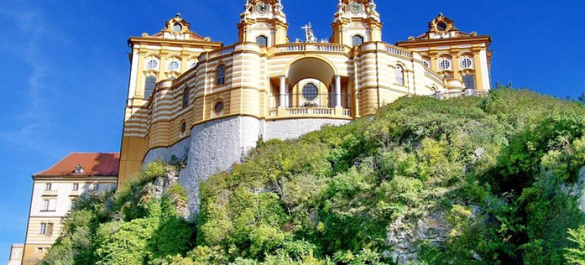 Private Day Tour Trip to Salzburg, Hallstatt, And Melk From Vienna