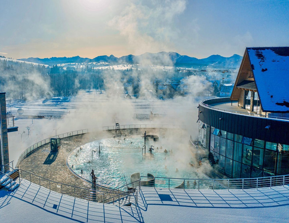 Zakopane: Chocholow Thermal Pools with Hotel Transfer