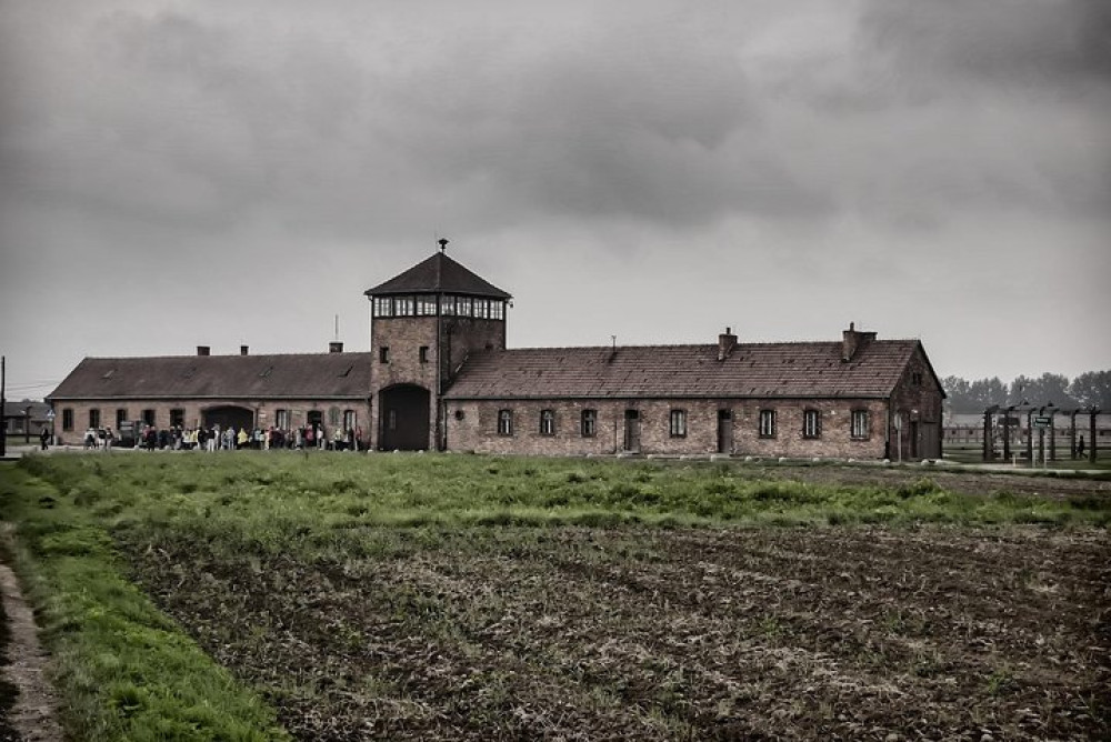 Krakow: Auschwitz-birkenau Guided Tour with Hotel Transfer