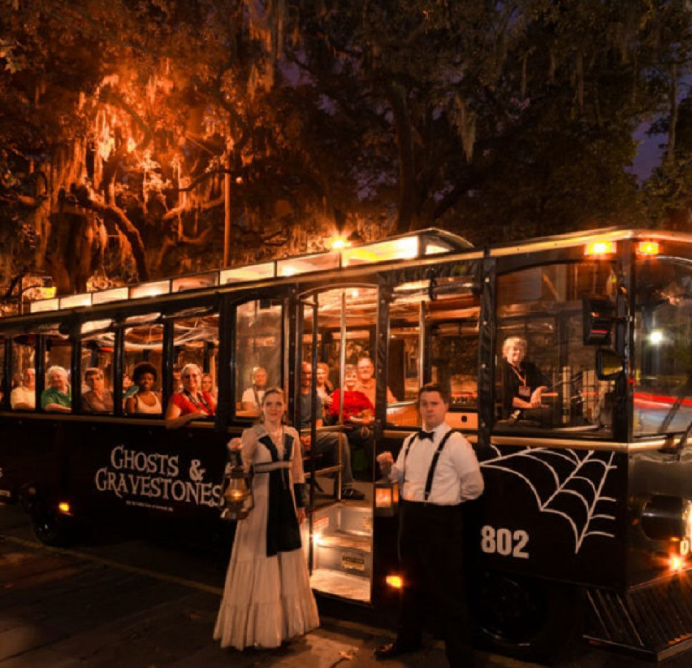 Savannah Nighttime Ghosts & Gravestones Tour