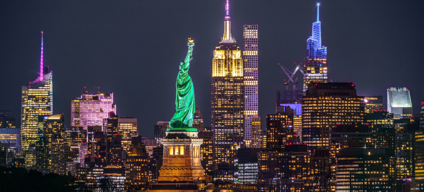 Luxury Bus Tour of NYC Night Highlights