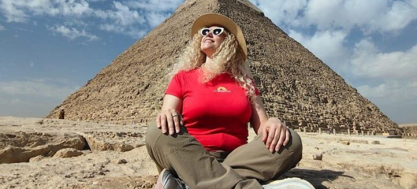 Cairo VIP Tour: Pyramids, Sphinx, Grand Egyptian Museum & Bazaar