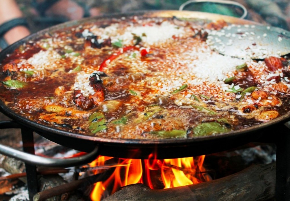Private Mallorca: Making Paella: Cooking Class with a Local - Palma de