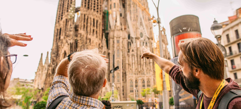 Barcelona Highlights Semi-Private Tour | Sagrada Familia & Park Güell