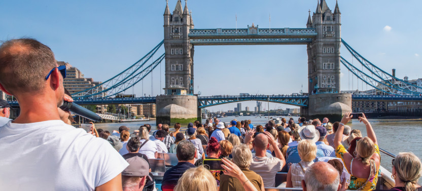 1-day River Pass + 1 Day Free | Hop On Hop Off London Cruise