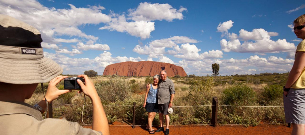 Small Group Sunset Tour of Uluru–Kata Tjuta National Park