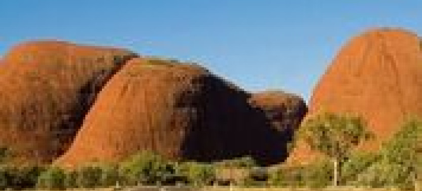 Sunrise Trek at Uluru-Kata Tjuta National Park with Breakfast