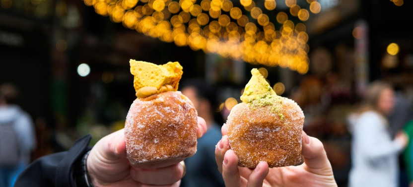 London Holiday Walking Food Tour With Tea And Doughnuts