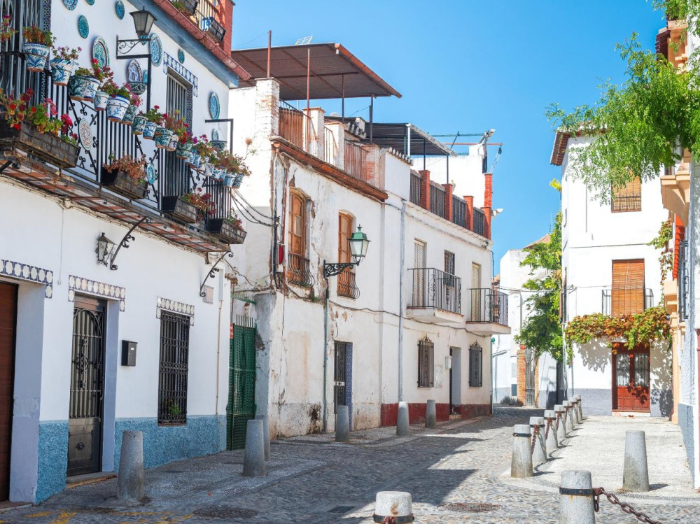Explore Albaicin & Sacromonte: Private Half-Day Tour in Granada