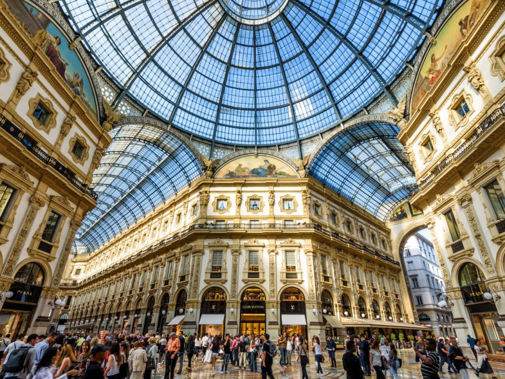 Milan Fashion History: Private Tour with Armani Silos