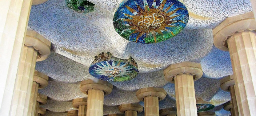 Skip-The-Line Park Güell Guided Tour (Spanish & English Options), photo 5 of 10