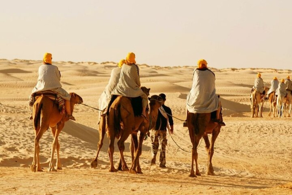 2-Day Sahara Desert & Oasis Adventure from Southern Tunisia