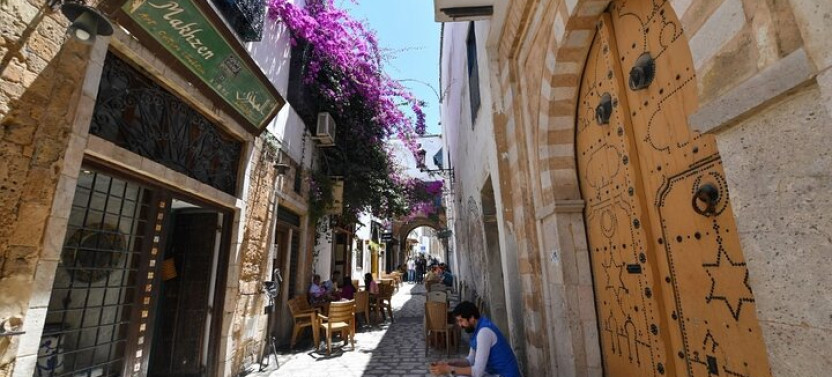 From Tunis: Perfume Workshop and Medina Tour