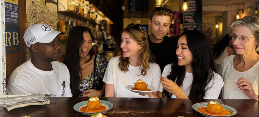 Barcelona Tapas Tour, Taverns, History & Local Culture
