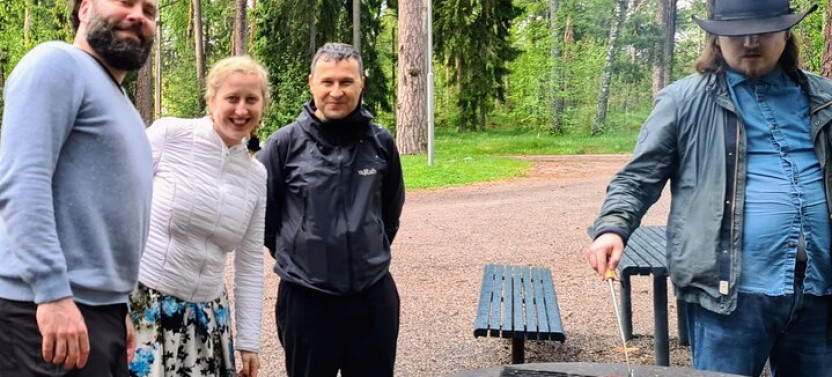 Explore Happiest Helsinki: Bike/E-bike: BBQ, Sauna, Forest, & Parks