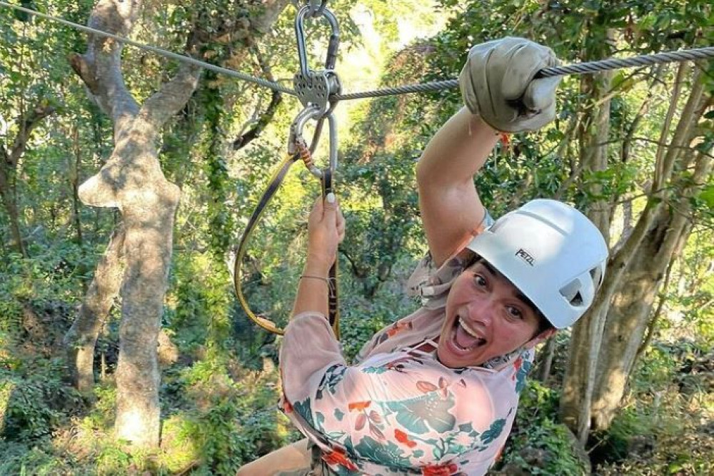 16 Lines Zipline, Cave and Mud Spa Combo Tour with Lunch