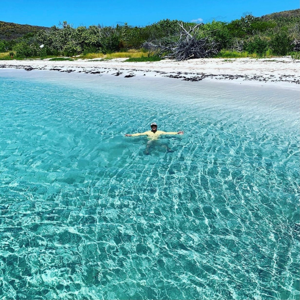 Boat Charter with Snorkeling and Beach Escape in Vieques