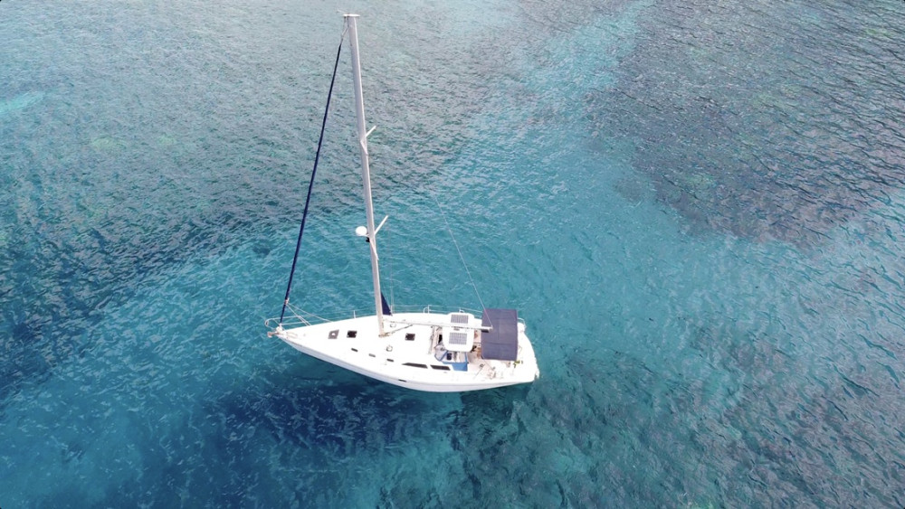 Monohull Private Morning Snorkel Charter