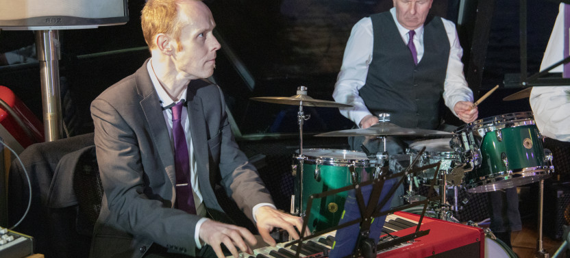 Thames Jazz Dinner Cruise With City Cruises