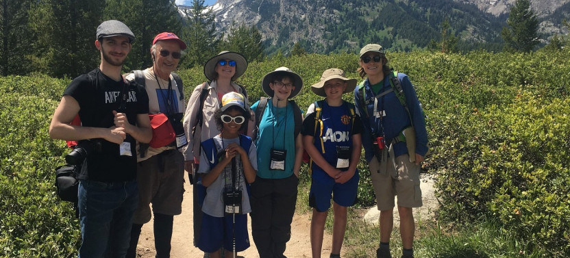 Yellowstone: Private Hiking & Sightseeing Tour