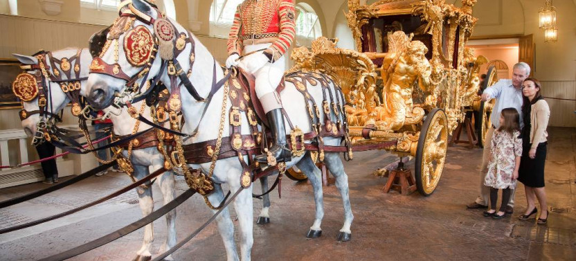 Royal Mews Tour: State Coaches, Carriages & Royal Horses