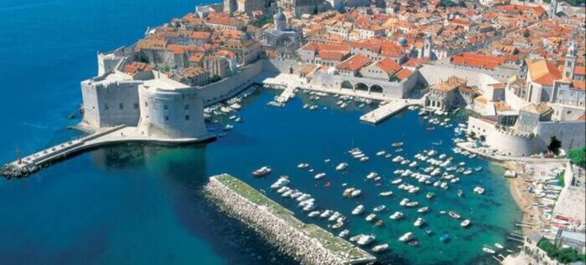 Dubrovnik Old Town Walking Tour – History & City Highlights
