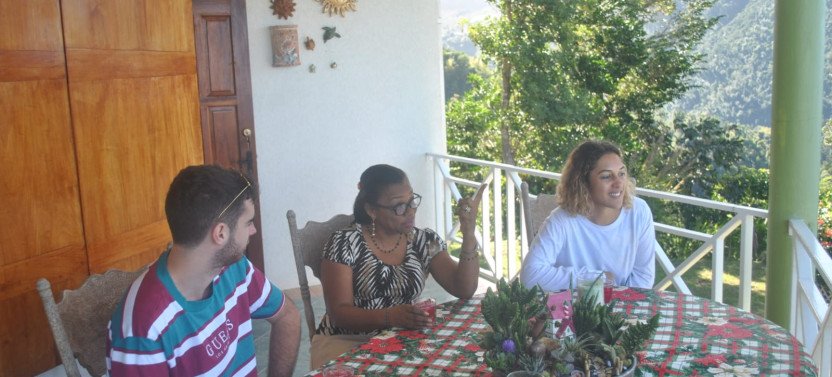 Small Group Authentic Dominica Cooking Class in Roseau with local Daria