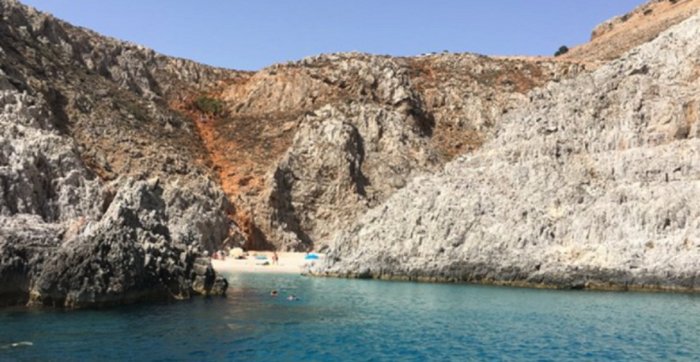 CHQ53.Power Boat Tour to Akrotiri, Stavros, Seitan Limania, Marathi Beach