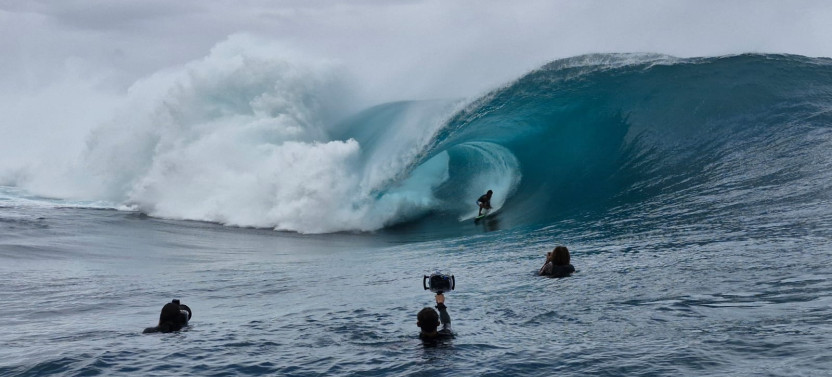 Teahupo'o Wave Watching
