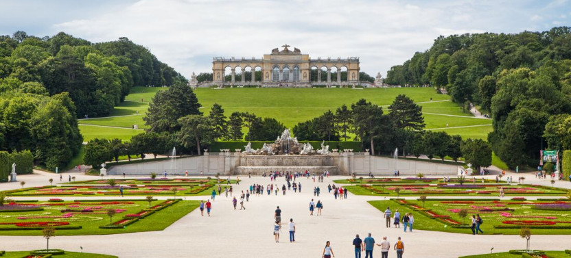 4-Day Vienna Highlights Tour with Food Experiences and Day Trip