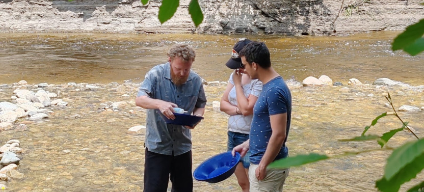 Kelowna Gold Panning Experience at Scenic Canyon