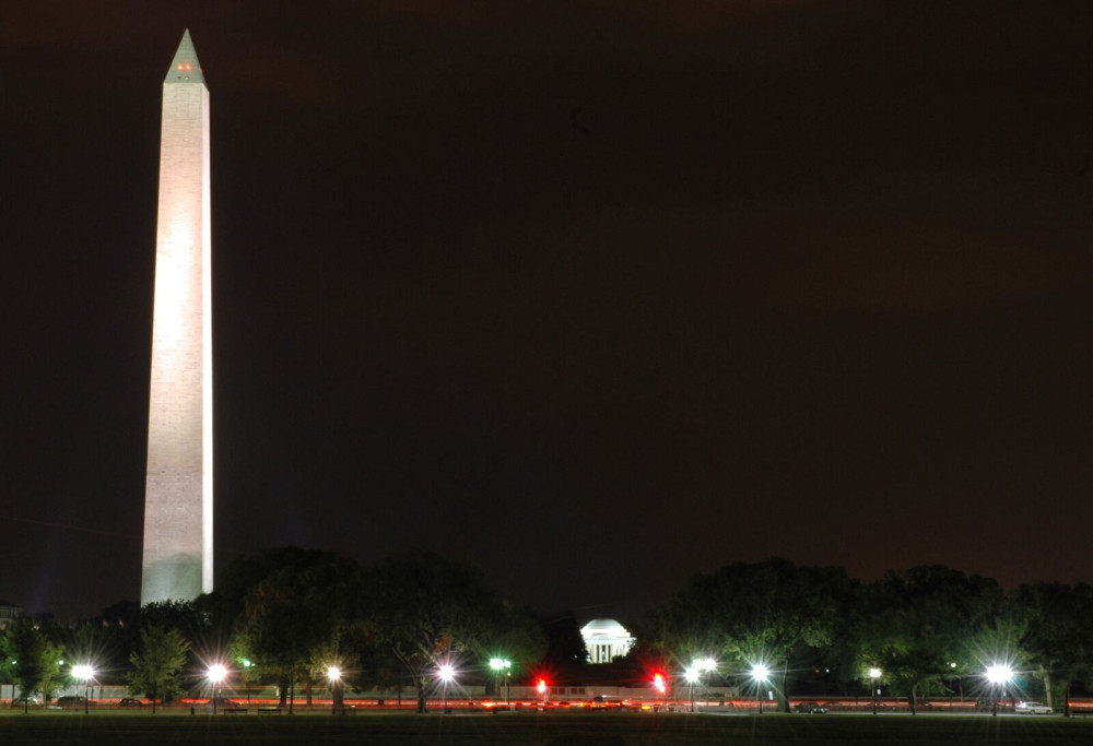 Washington Monuments By Night Tour